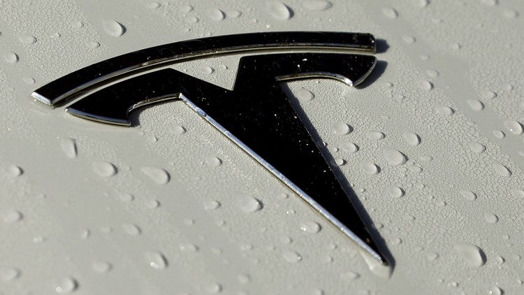 Tesla models lose safety ratings after pulling radar
