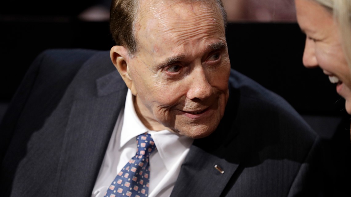 Bob Dole diagnosed with stage 4 lung cancer