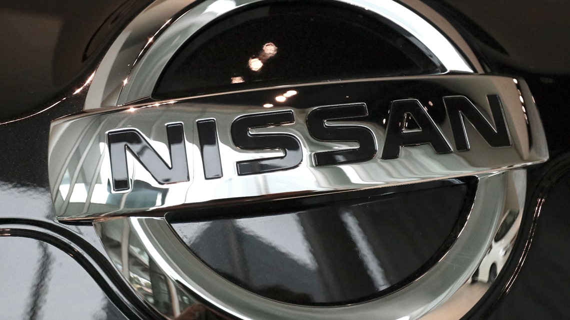 Ingat: Kantung udara Nissan dapat melonggarkan logo roda kemudi