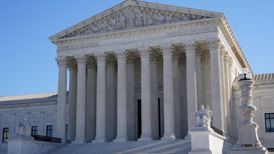 Mahkamah Agung menimbang kasus pemilu besar dari North Carolina