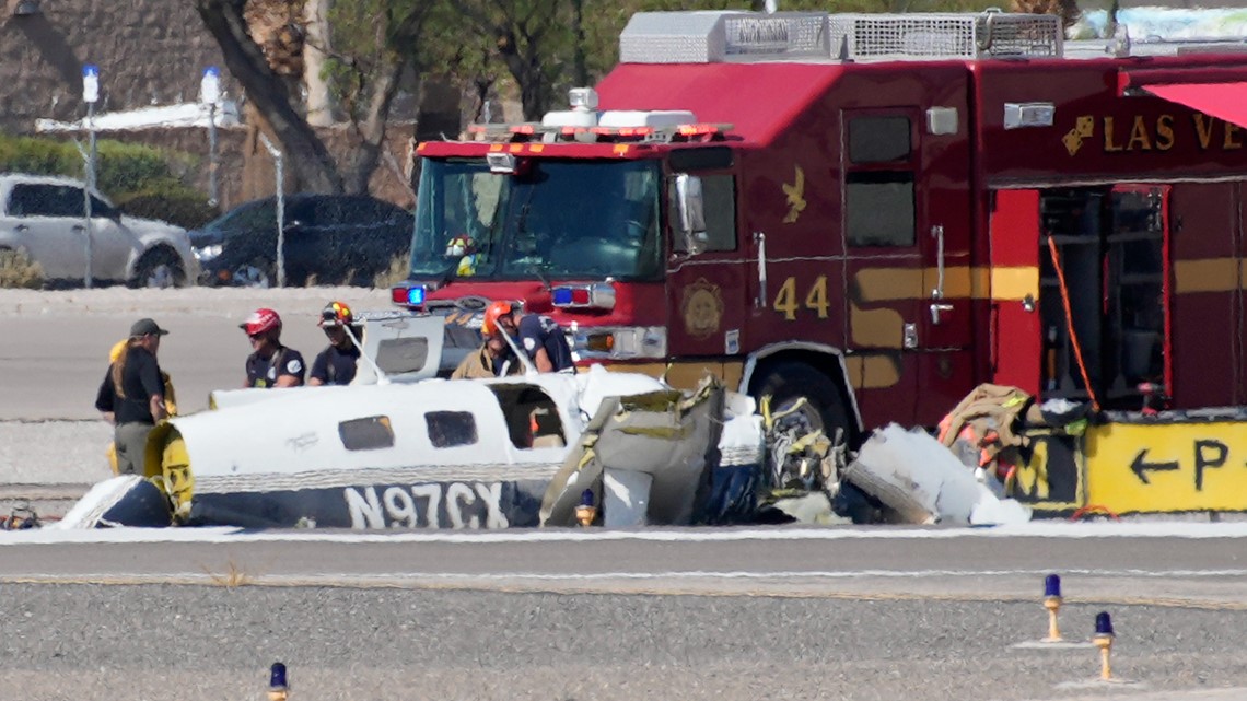 4 tewas setelah pesawat kecil bertabrakan di Las Vegas Utara