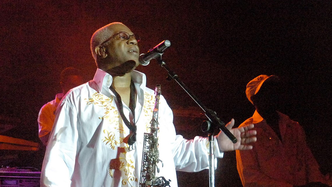 Kool & the Gang's Dennis Thomas dies at 70 - Vimarsana News