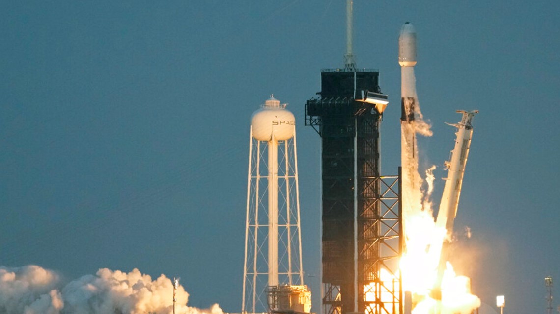 SpaceX meluncurkan 40 satelit OneWeb