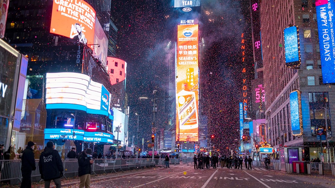 Bola Tahun Baru Times Square terbuka untuk penonton yang divaksinasi