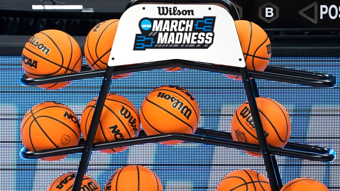 Mengapa bola basket March Madness terlihat oranye terang pada tahun 2022