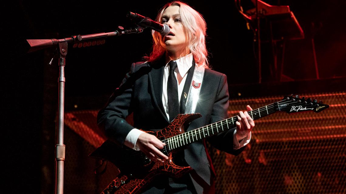 Appendix Imaging Phoebe Bridgers spends her birthday hospitalized with appendicitis ...