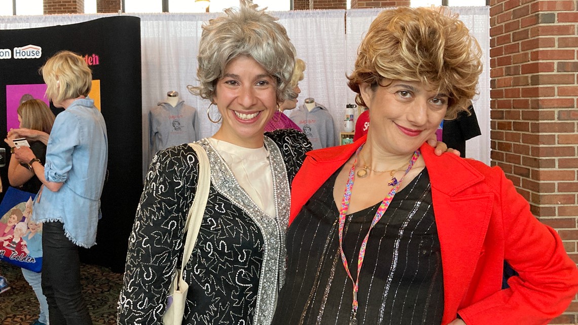 'Golden Girls' gets fan convention in Chicago - Vimarsana News