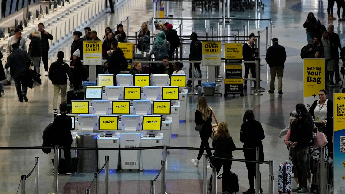 Flights return to normal after massive flight delays Wednesday - Vimarsana News