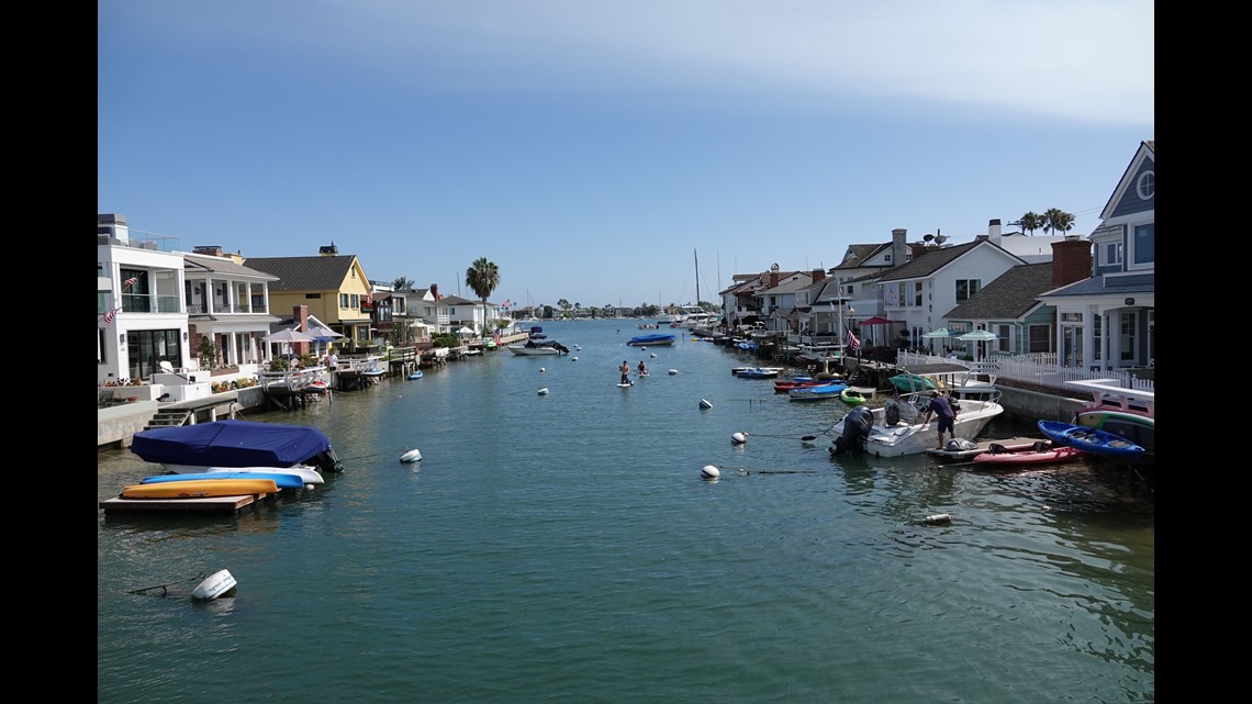 photo tour: balboa island, california, the home of frozen