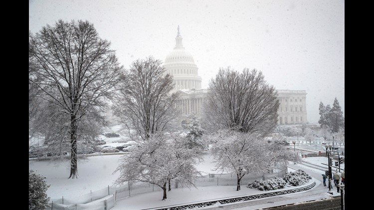 Big blizzard headed this way: up to 55 mph winds, 11 inches or more of snow
