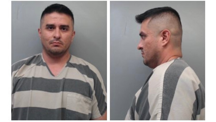 $2.5M bond for Border Patrol agent in killings of four in Texas