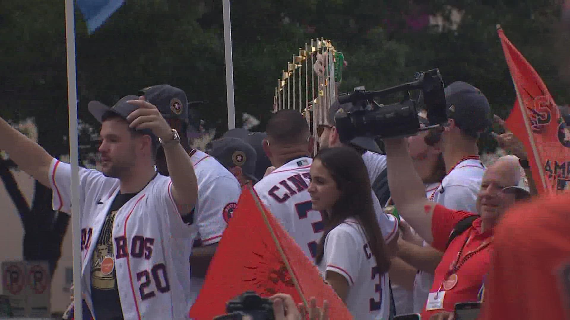 MLB: Houston Astros sale a las calles a celebrar con más de un millón de  personas su título de Serie Mundial