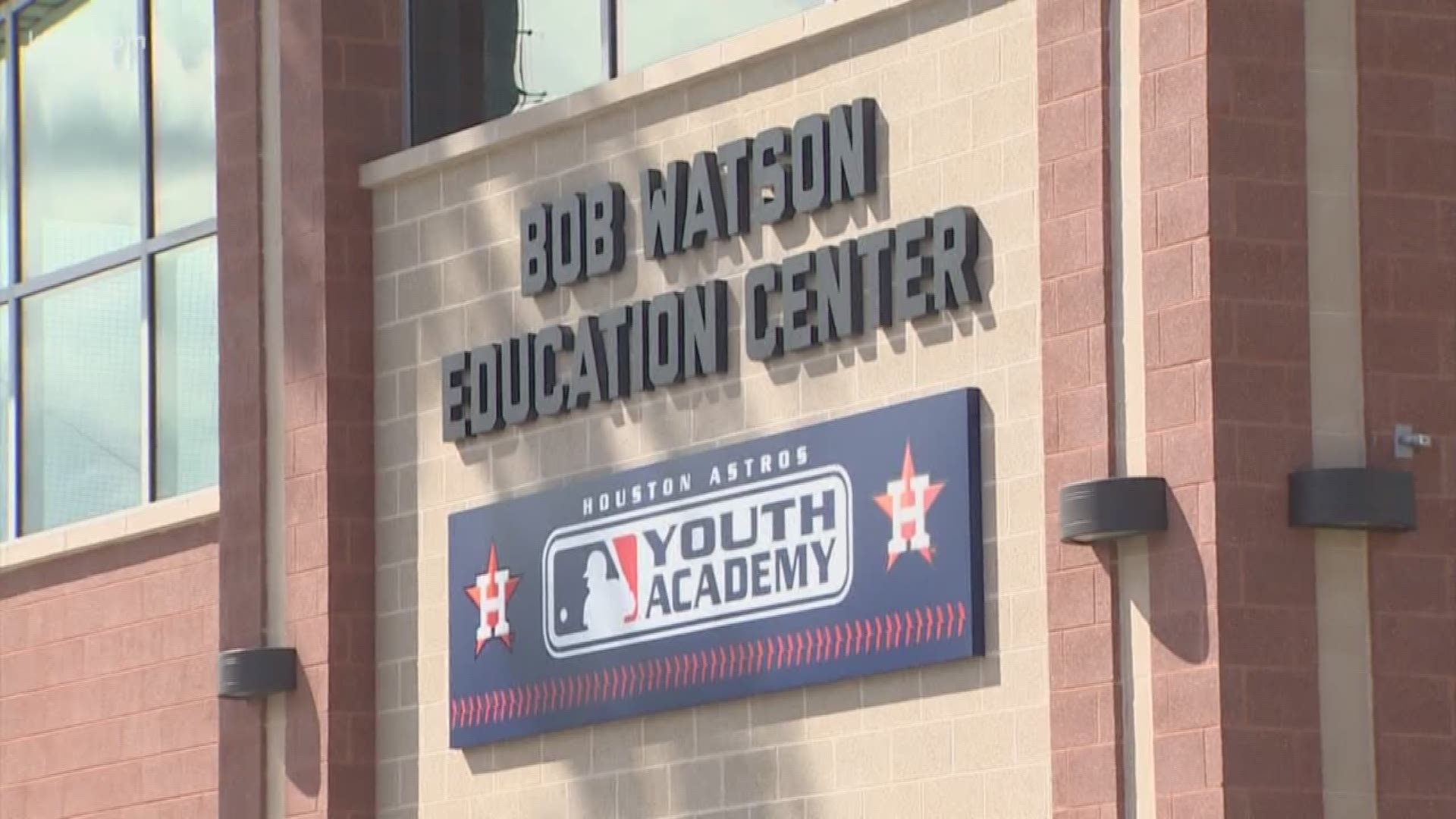 Astros honor Bob Watson by dedicating building at northwest Houston academy.