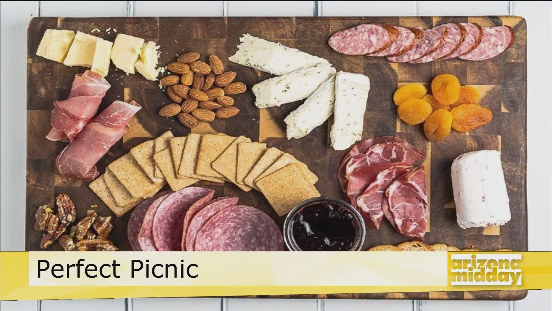 Calvin with Merkin Vineyards shows us how to pack the perfect picnic and how we don't even have to pack one if we stop by the vineyards!