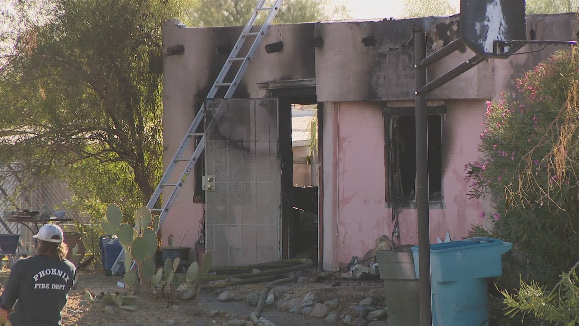 Woman's body found in burning home in north Phoenix | 12news.com