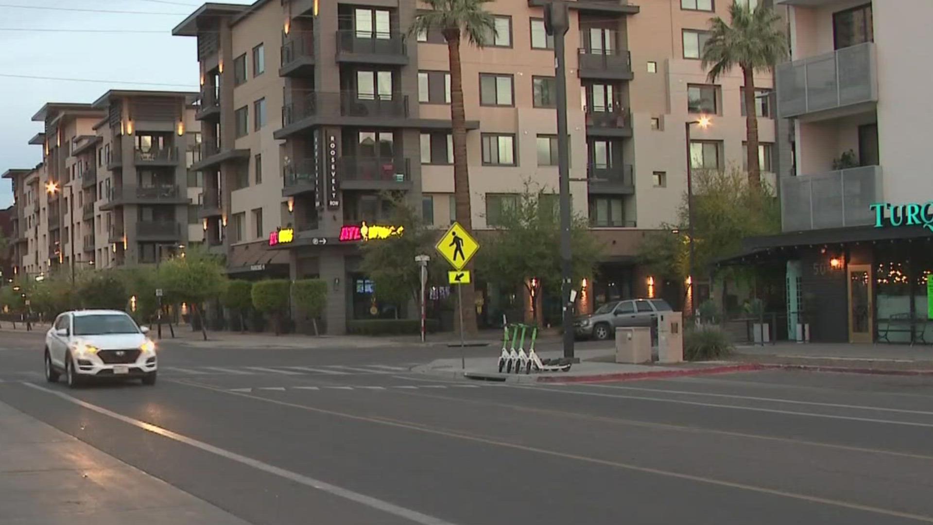 Suspect at-large after 2 people allegedly shot in downtown Phoenix ...