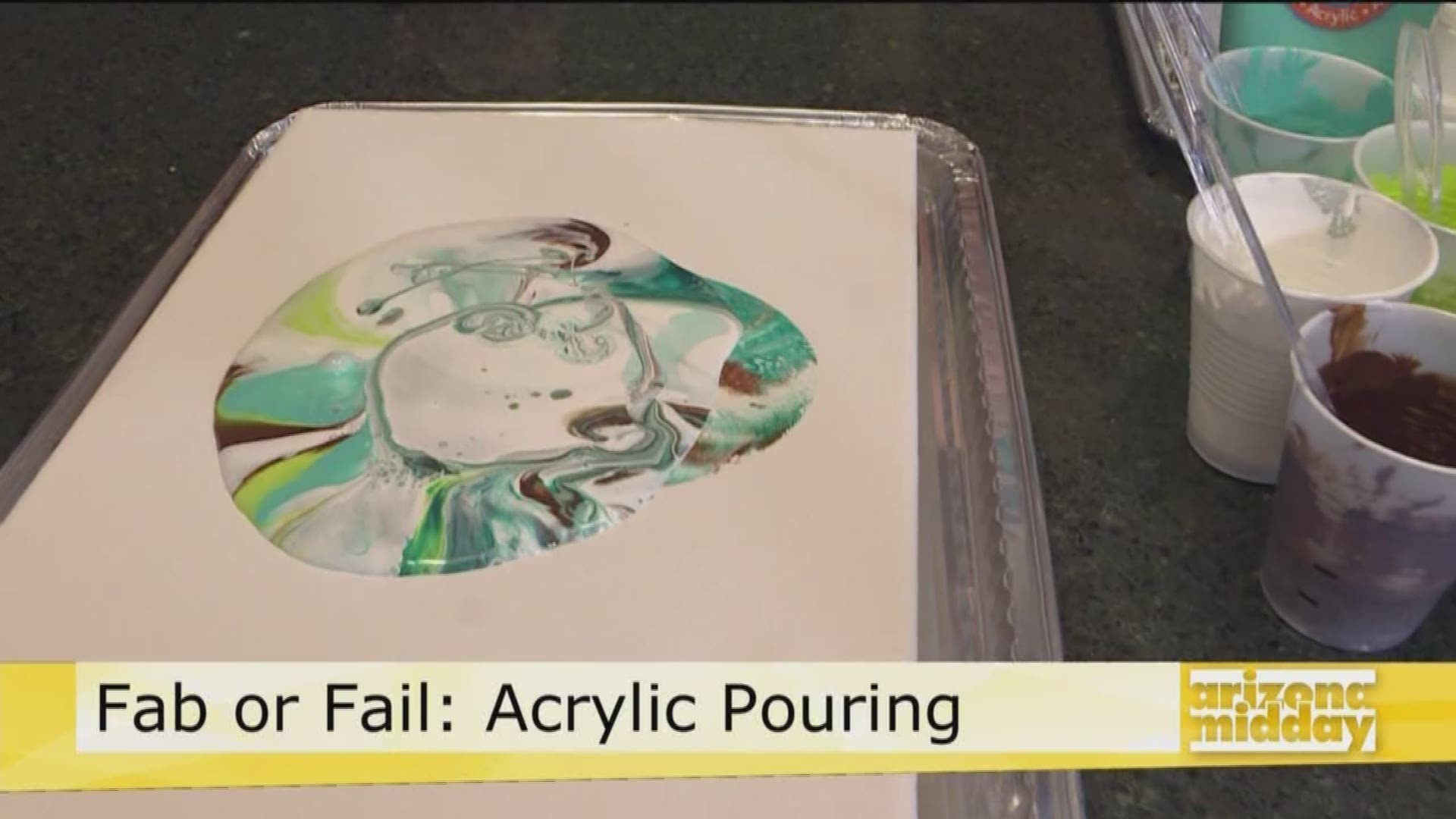Suzanne Clark, of LivingACreativeLife.net tries out a new way to paint in this week's Fab or Fail.