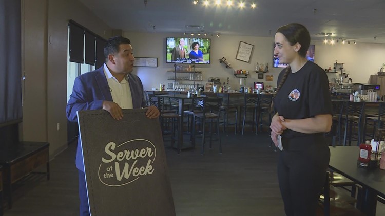 Tempe server rewarded for being 'real' | Server of the Week