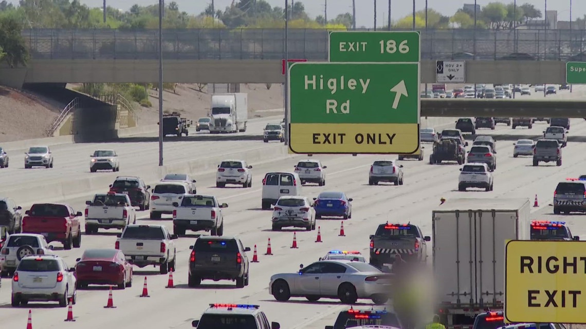 Woman killed after running into oncoming traffic along eastbound US 60 ...