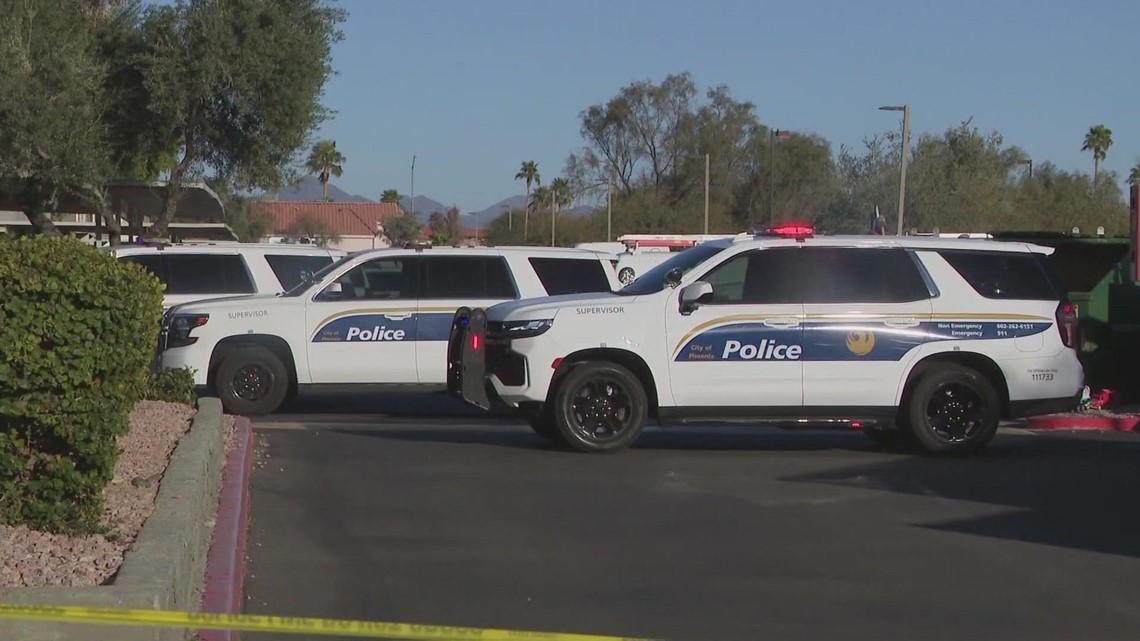 Bodycam menunjukkan penembakan fatal yang melibatkan petugas di Phoenix utara