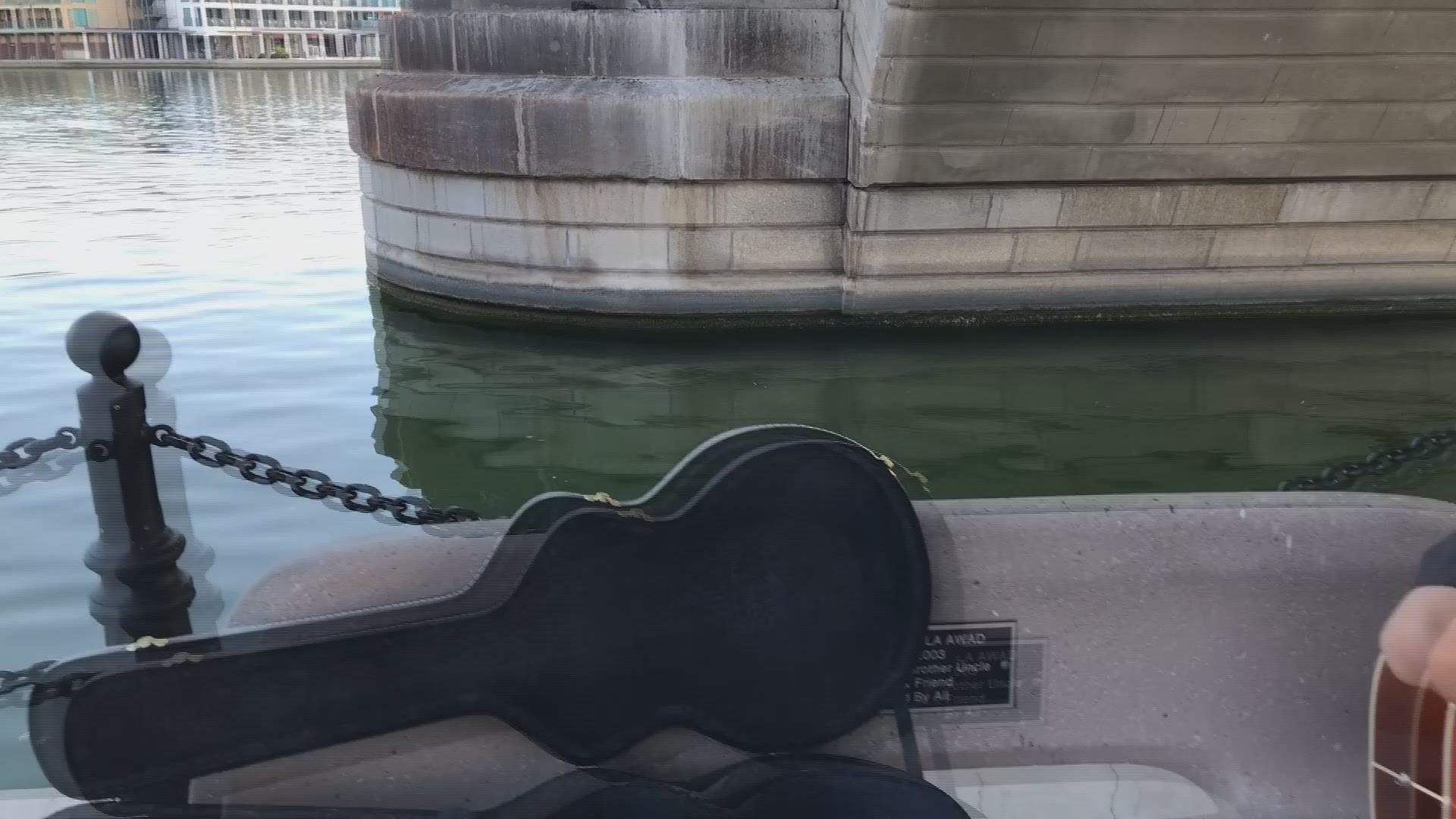 Listen to this Lake Havasu City man's original song. He sings and plays to entertain visitors at the London Bridge.