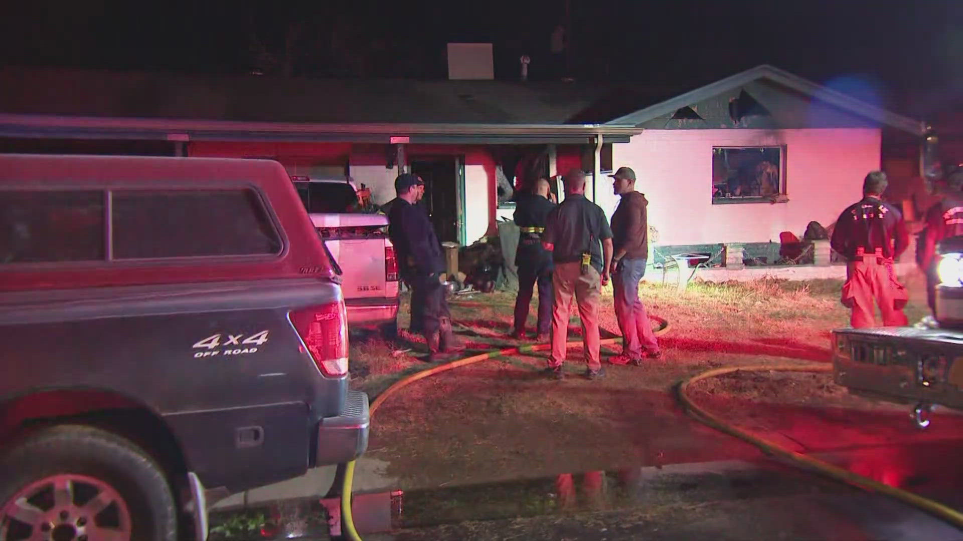 Phoenix fire saves woman from burning building | 12news.com