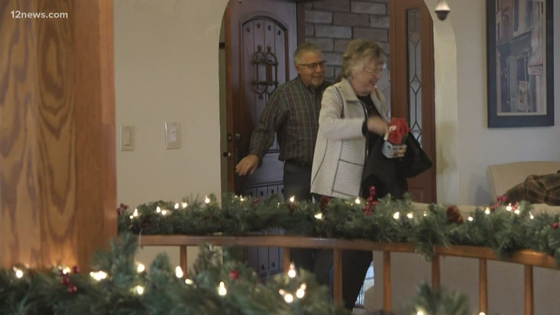 Charles and June Ford self-built a home on Lookout Mountain in 1985. Their grandchildren bought the home and had Christmas there. Team 12's Ryan Cody has the story.