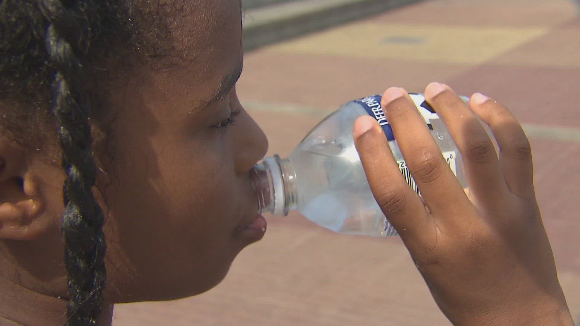 It may be September in Arizona, but triple-digit temps are still common. Here's how to stay hydrated in late summer heat.