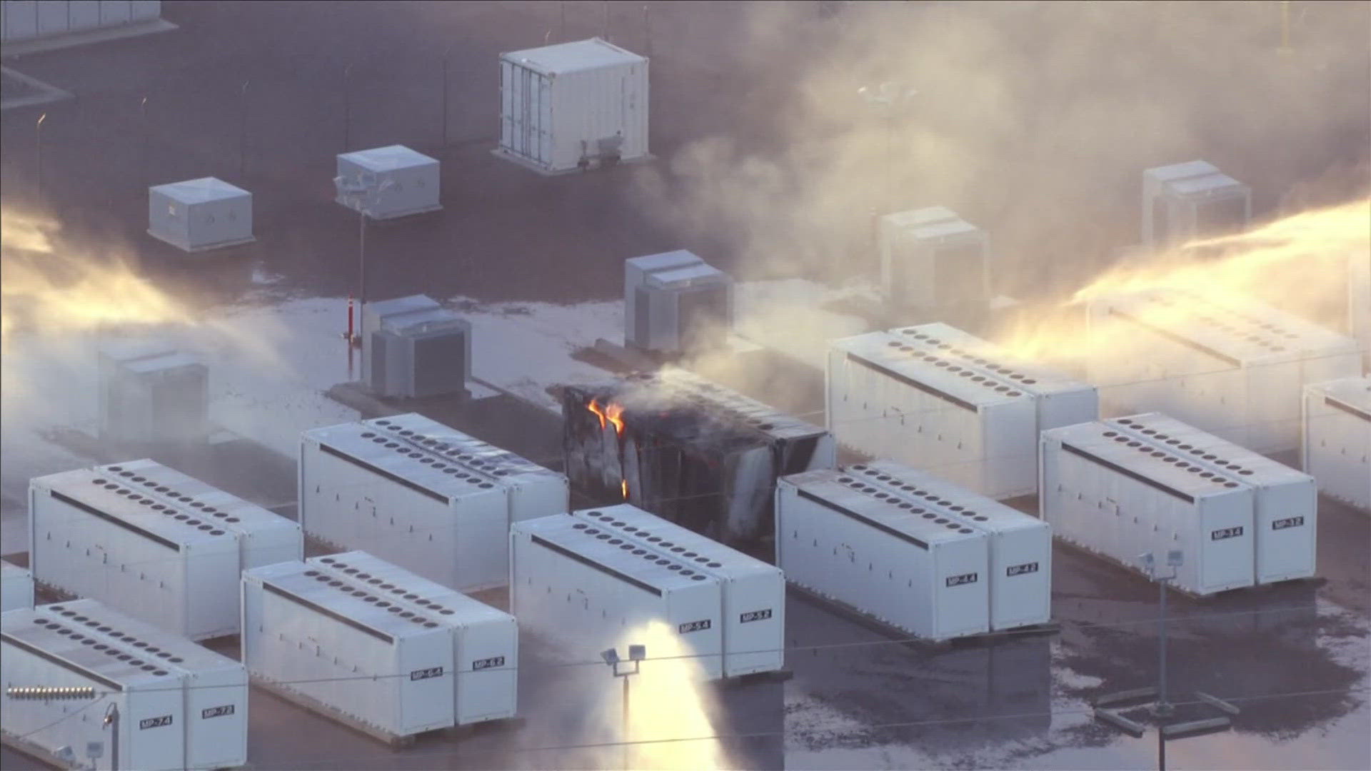Fire crews with Phoenix, Glendale and Peoria are responding to a battery storage fire in Glendale, according to officials with the Peoria Fire Department.