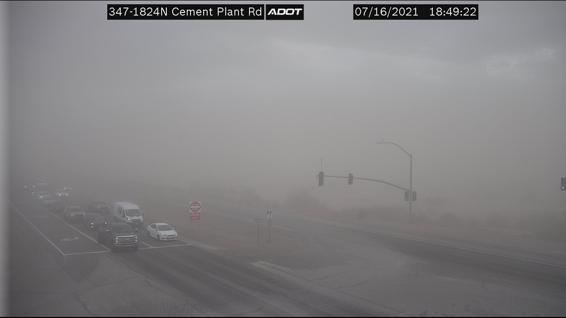 Blowing dust creates hazardous driving conditions in south Valley - Vimarsana News