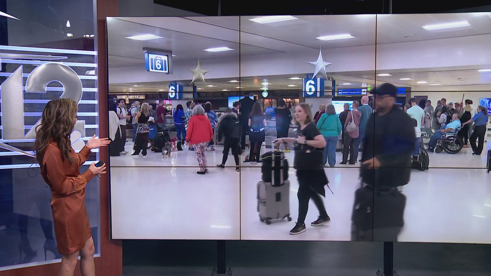 Phoenix Sky Harbor Airport holiday travel season is in full effect 