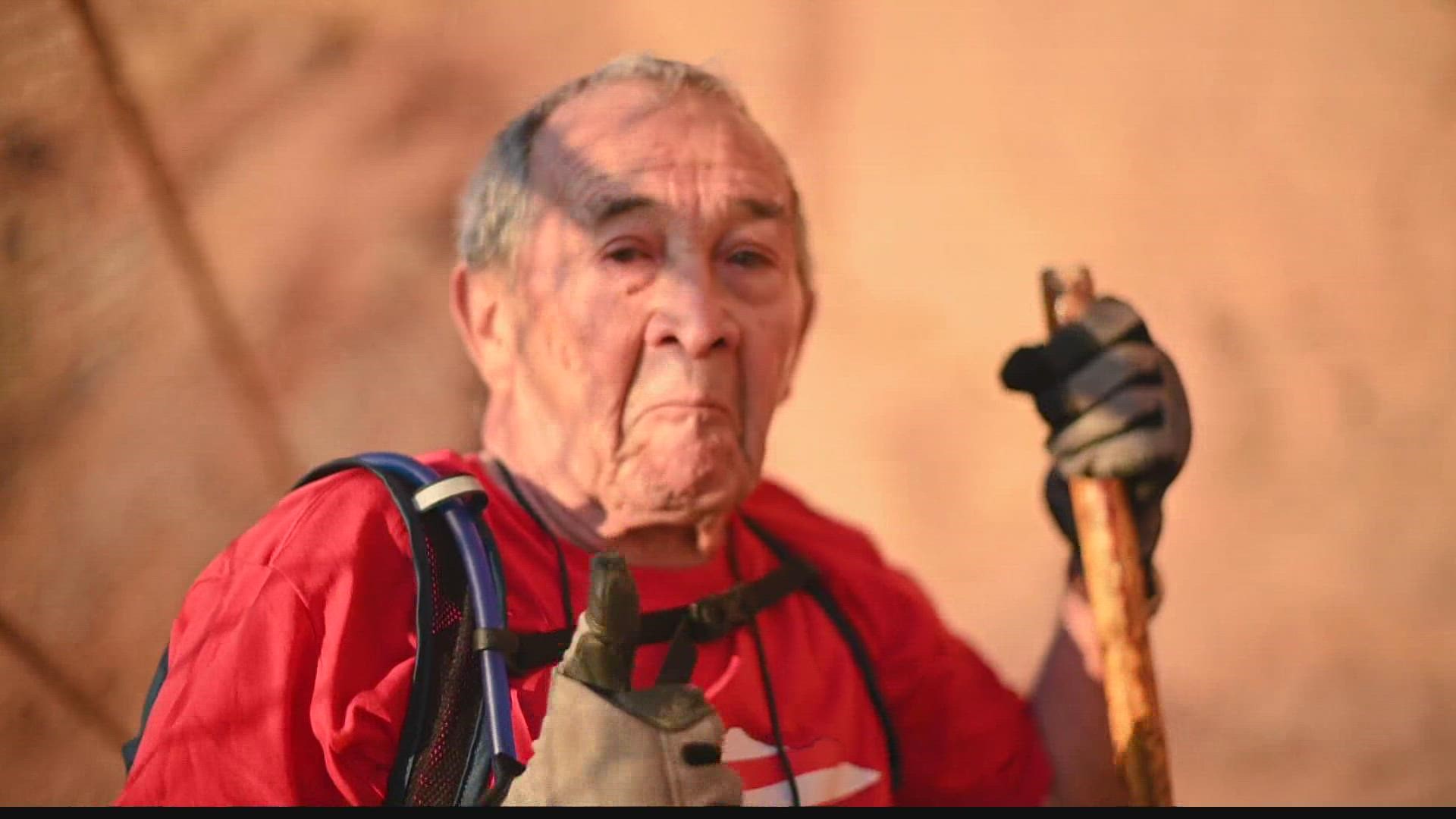 All hail the king! A Valley man has become a hiking fixture on Camelback Mountain. Meet the 87-year-old dubbed "king of the mountain."