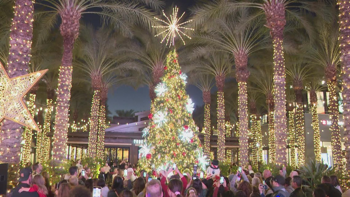 Scottsdale Quarter ushers in the holiday with Santa Social