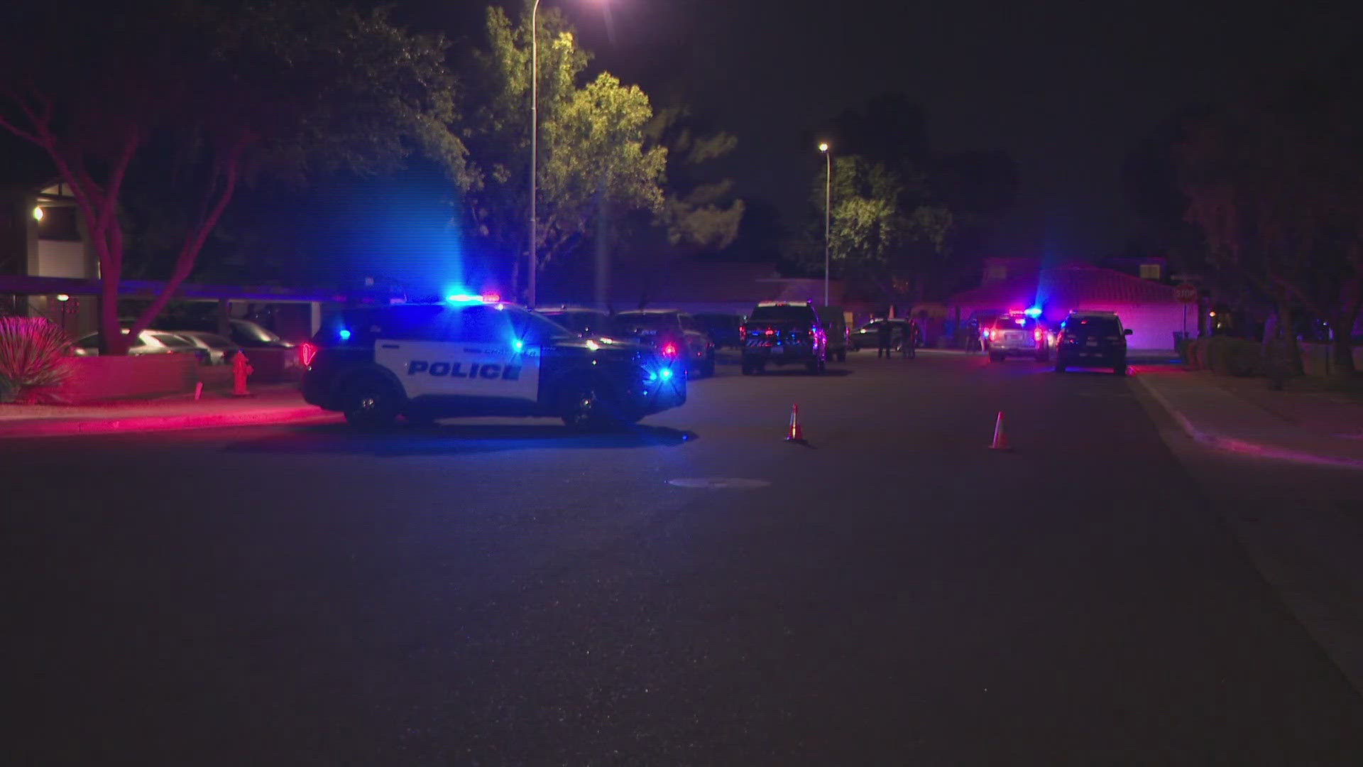 Chandler police say a suspect has been taken into custody after a bomb threat in a neighborhood near Rural and Ray roads.