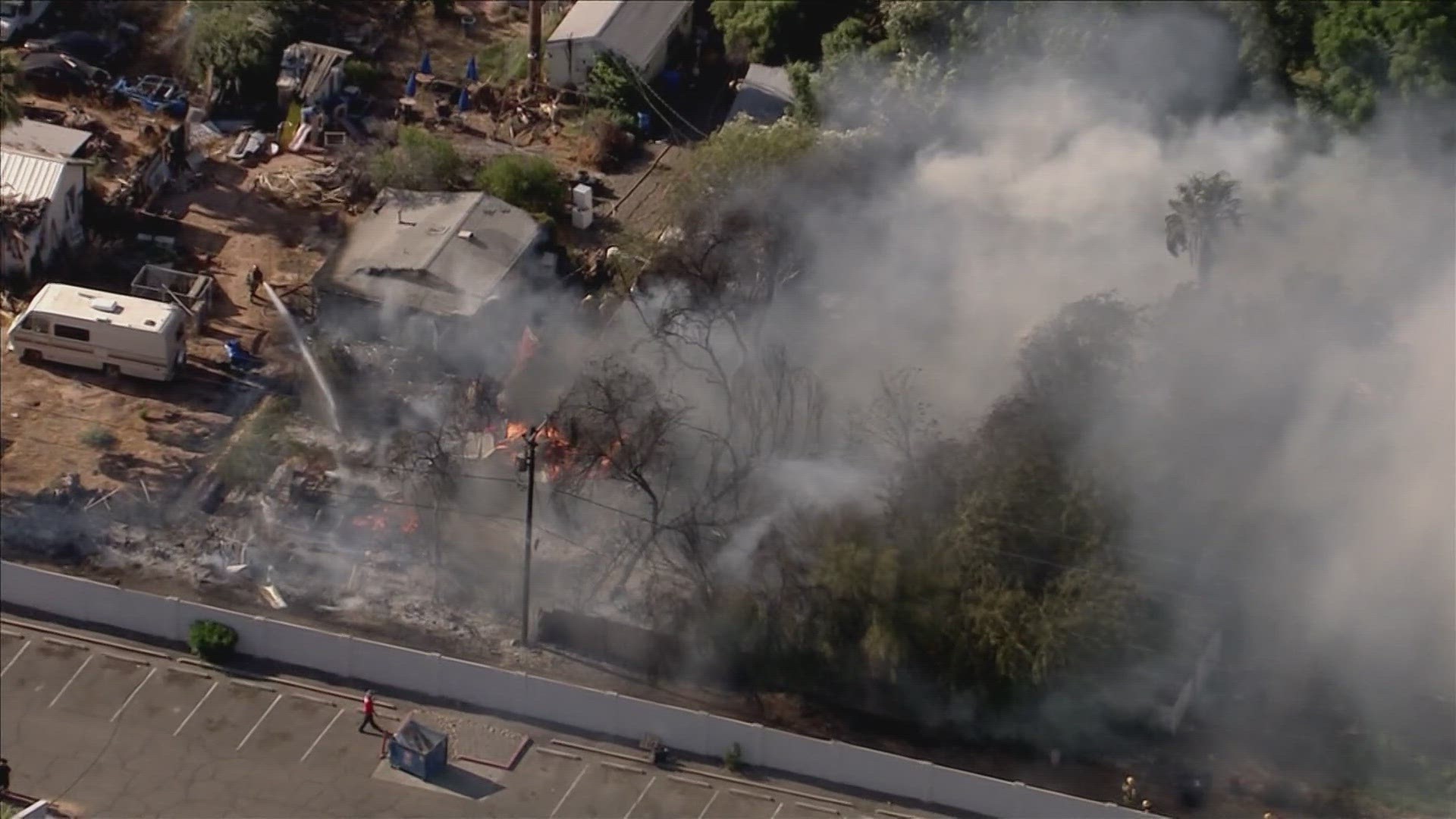 The Phoenix Fire Department was fighting several structure fires in the area of 16th and Oak streets in central Phoenix on Tuesday evening.