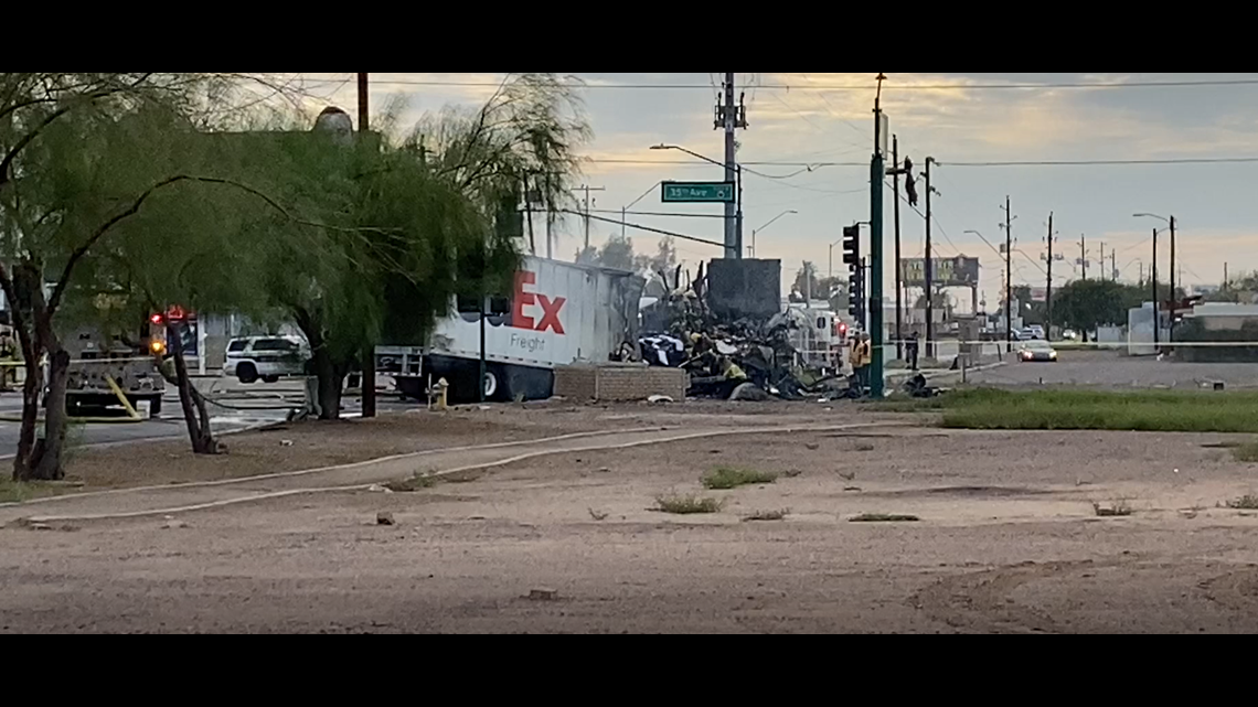 Three-vehicle crash in Phoenix leaves one person dead | 12news.com