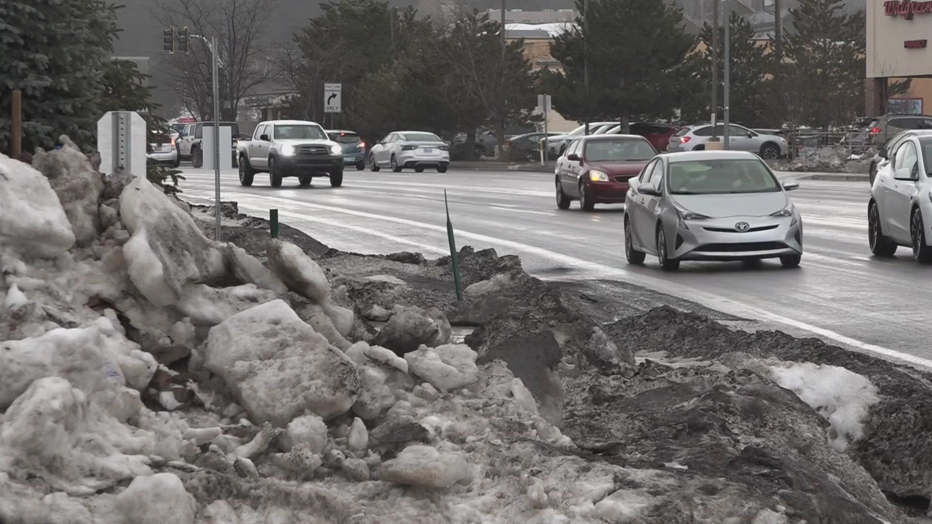 Hundreds of AZ power outages, road closed in winter storm