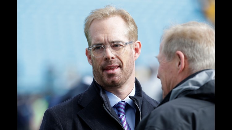 Joe Buck says vocal cord damaged in 2011 hair procedure 12news