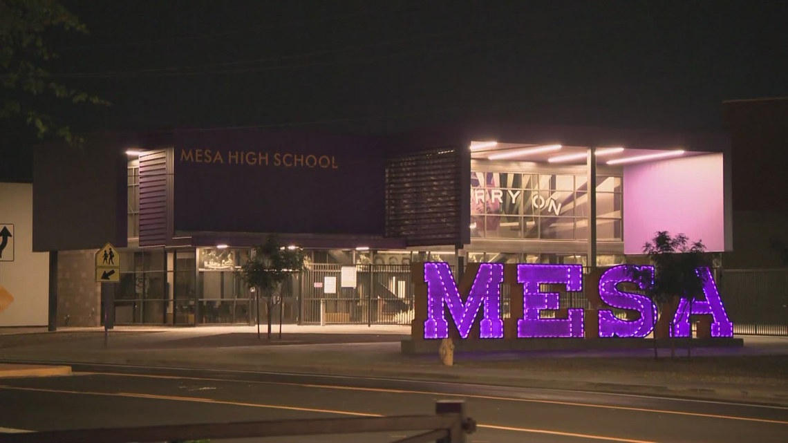 Mesa High School metal detectors catch student with gun - Vimarsana News