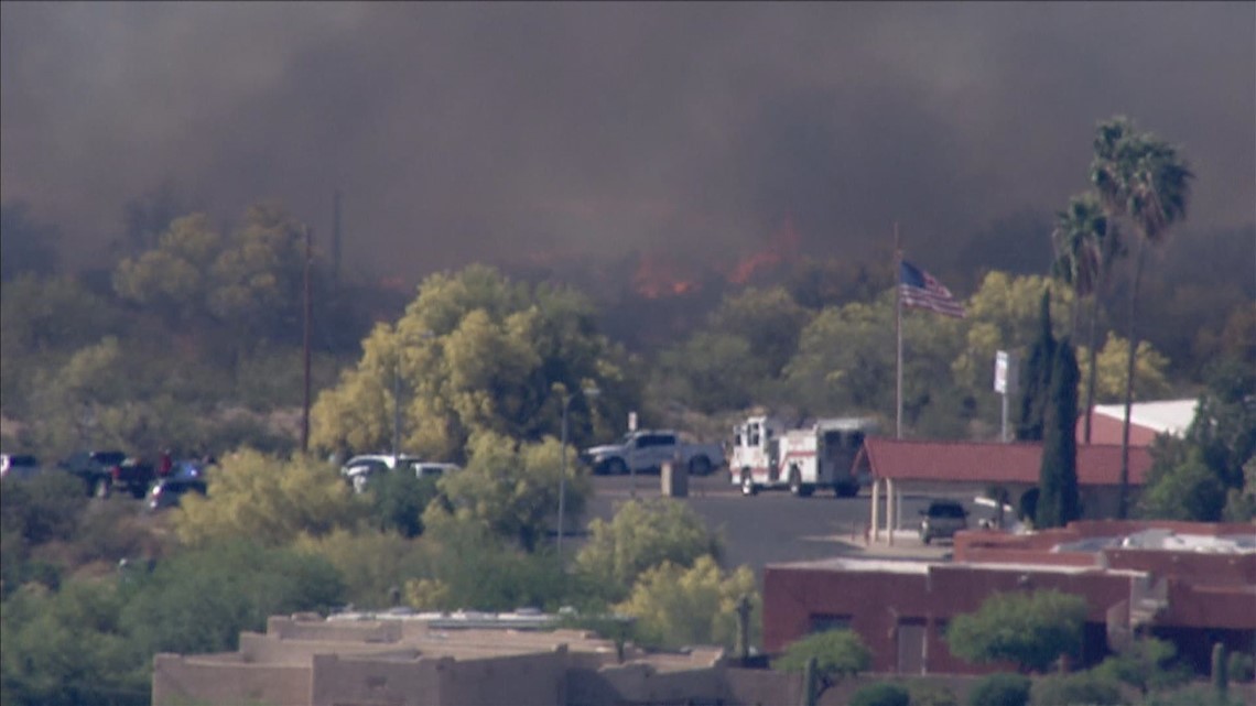 Brush fires cause evacuations, road closures in Apache Junction