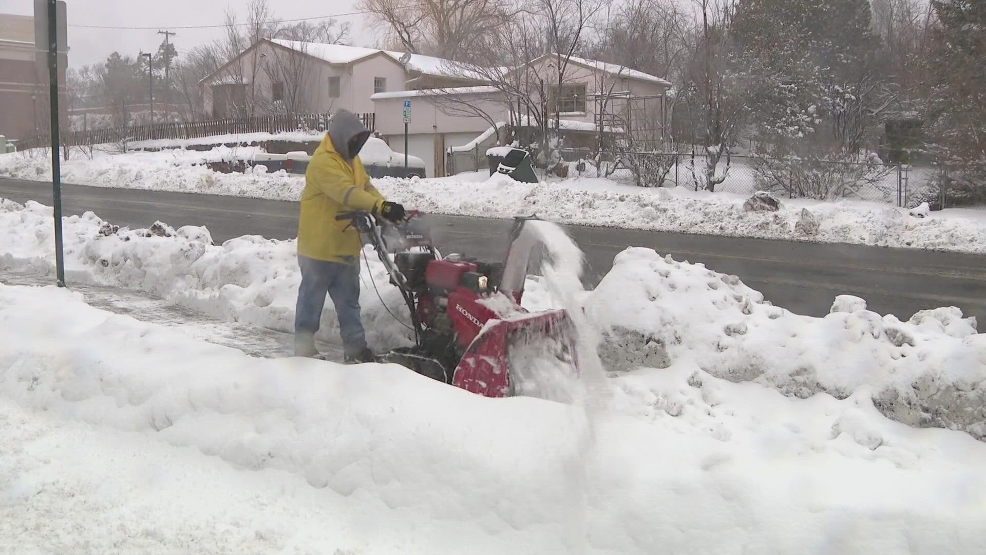 Risk of roof collapse following record snowfall in Flagstaff