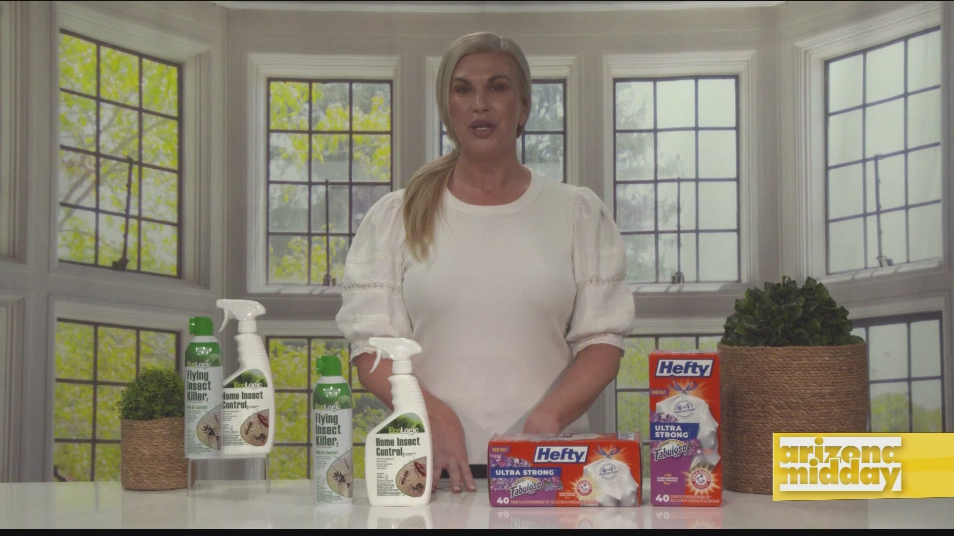 Lifestyle Expert, Kate Eckman, shows us some of the top summer home buys from Hefty & Ecologic