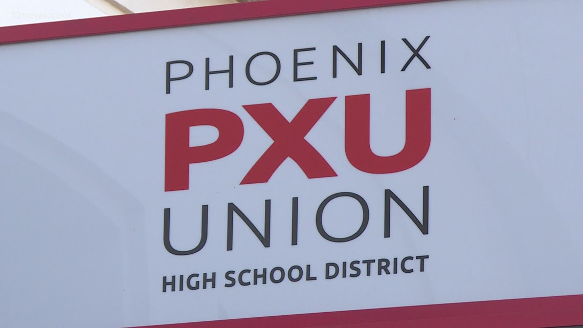 Phoenix Union mengunjungi kembali polisi di kampus