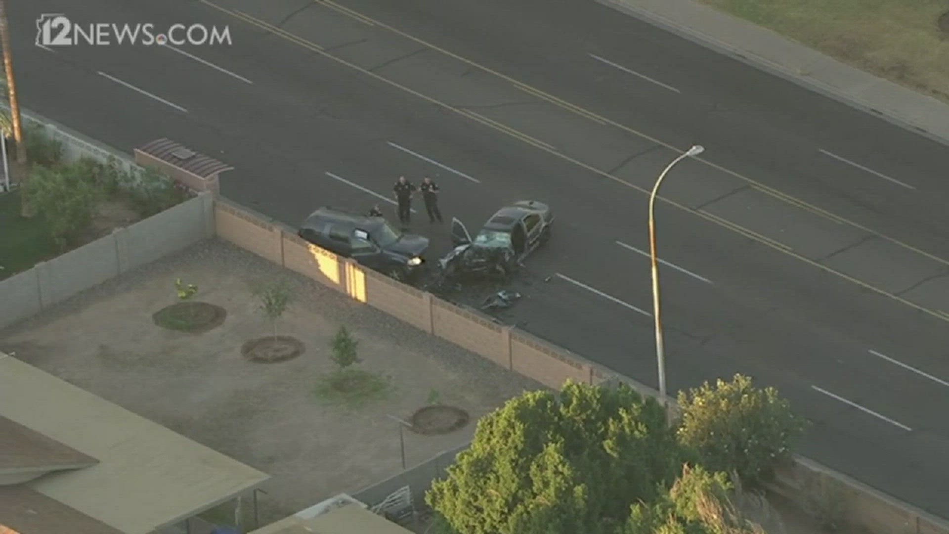 Headon wreck closes 43rd Ave. near McDowell