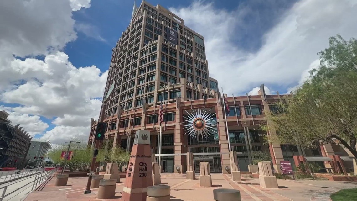 Phoenix police to add behavioral health option to emergency calls