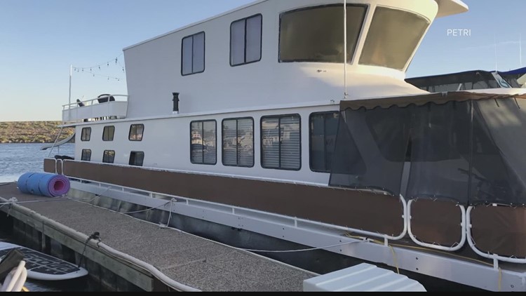 The Airbnb of...boats? Here's how a Lake Pleasant family is making a living