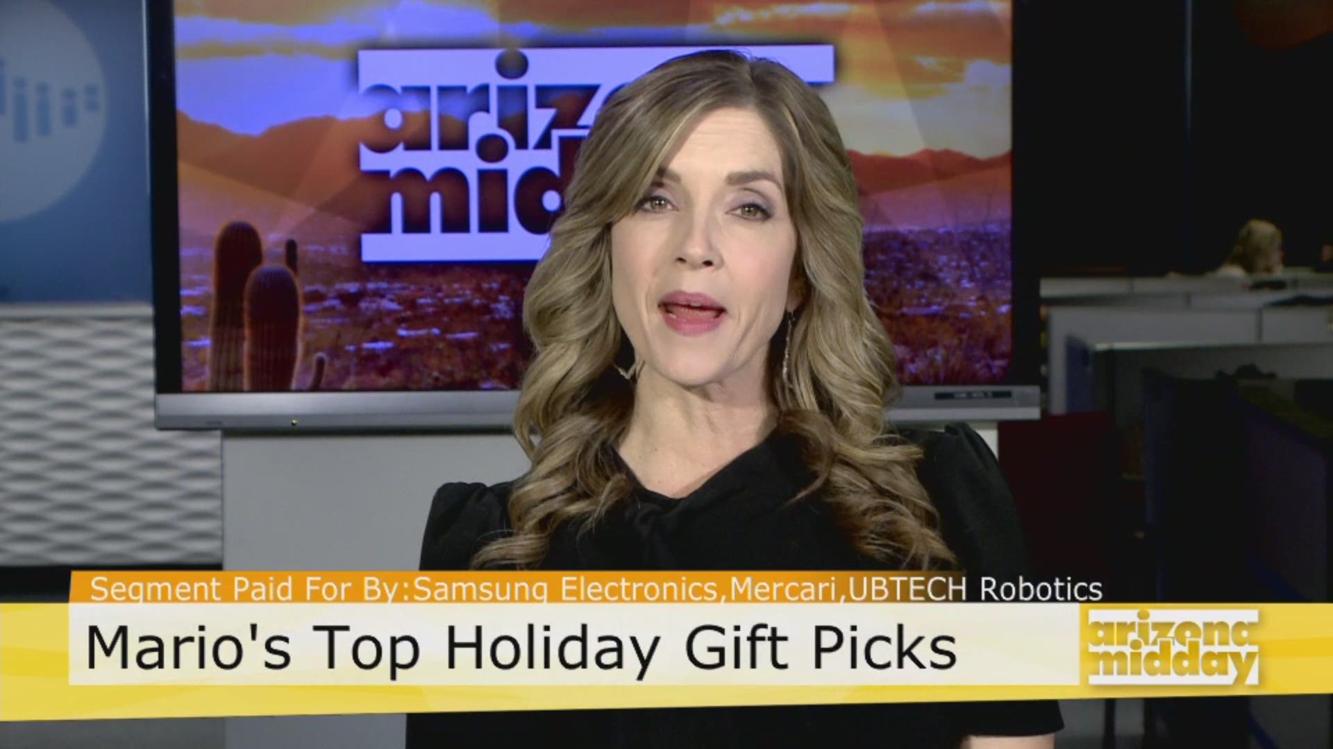 Digital lifestyle expert, Mario Armstrong gives us the scoop on the top holiday electronic gifts!
