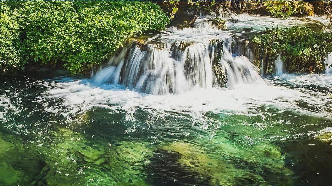 Man drowns after swimming under Arizona waterfall