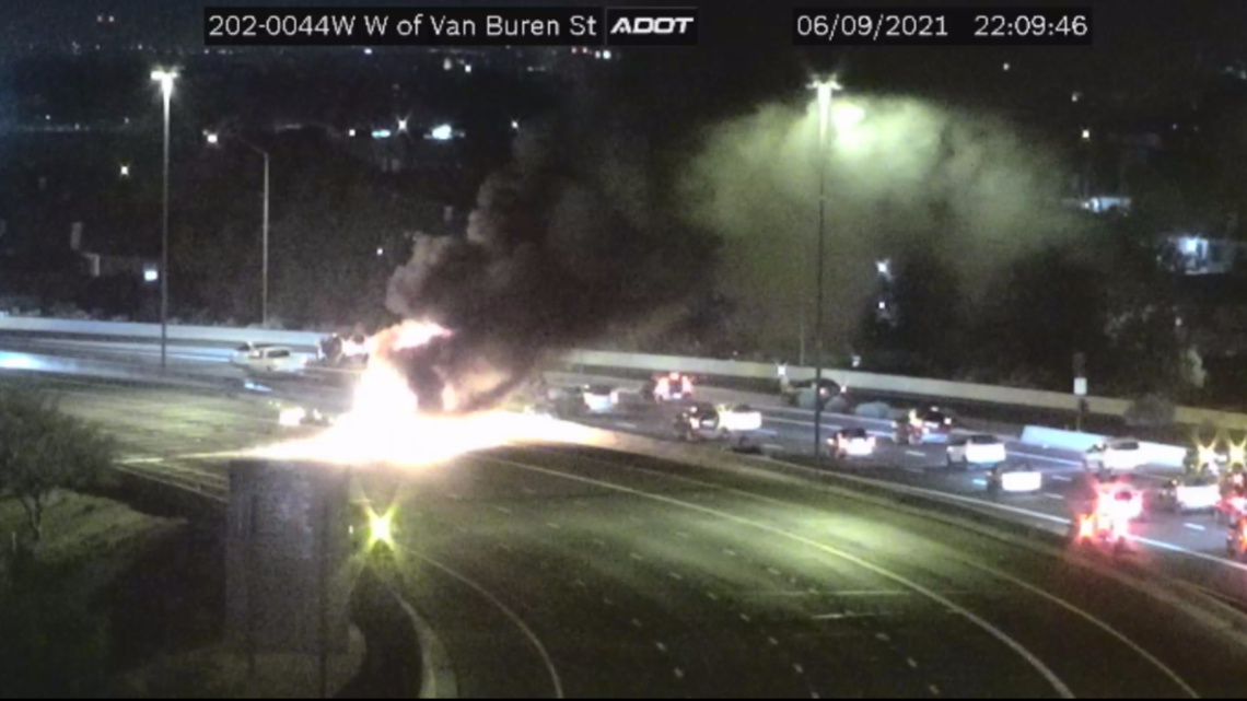 Eastbound Loop 202 closed in Phoenix due to crash involving tanker - Vimarsana News
