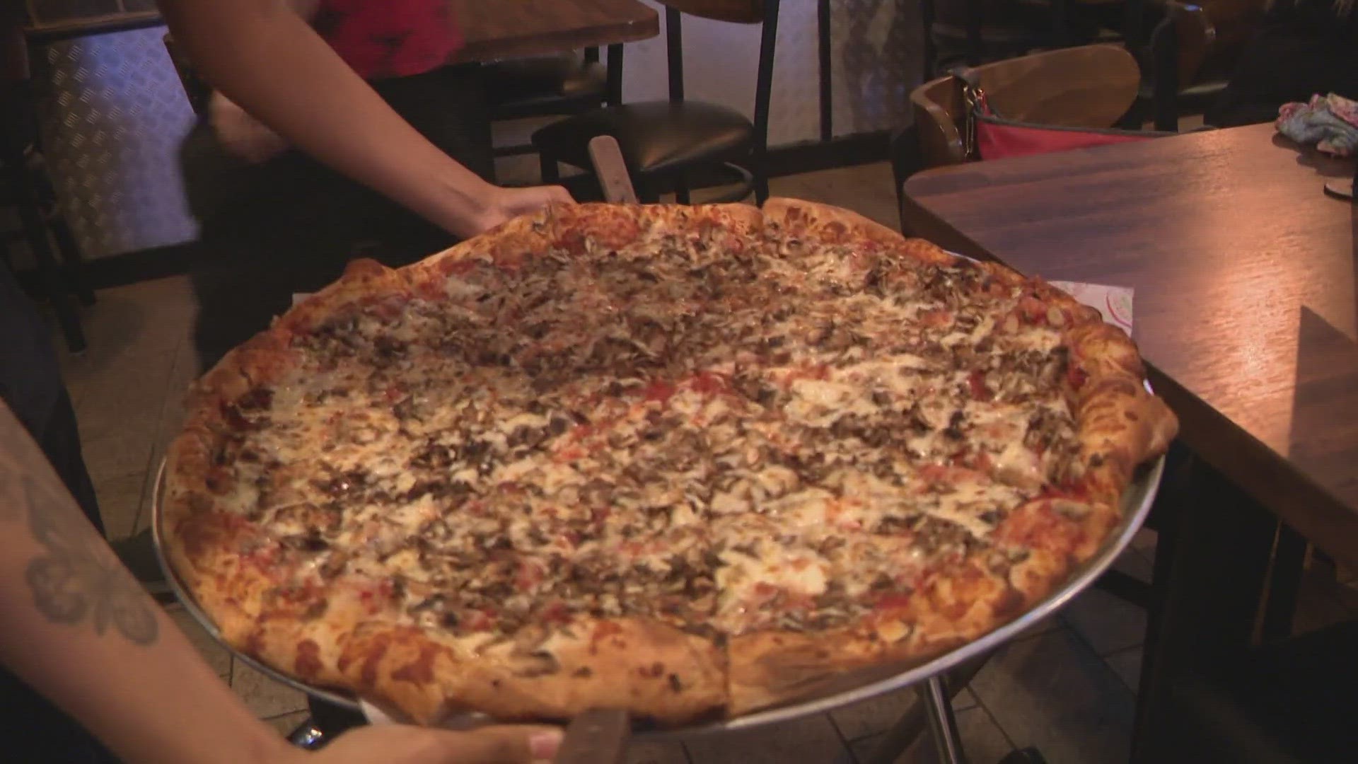 Local pizza restaurants are seeing more orders ahead of Thanksgiving.